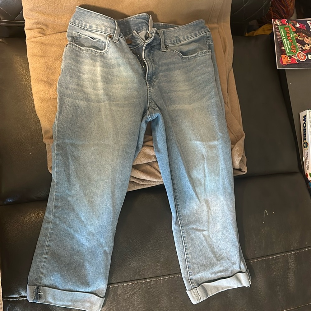 Light Blue Capri Jeans